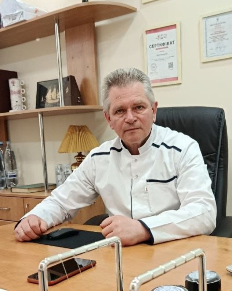 Полторак Валерій Петрович — гіпнотерапевт клініки «Вільне Життя»
